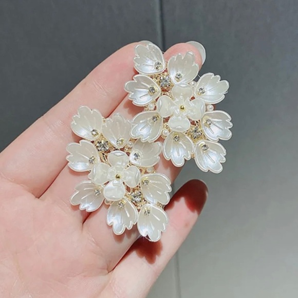 Pearl Flower Stud Dangle Earrings - Picture 2 of 6